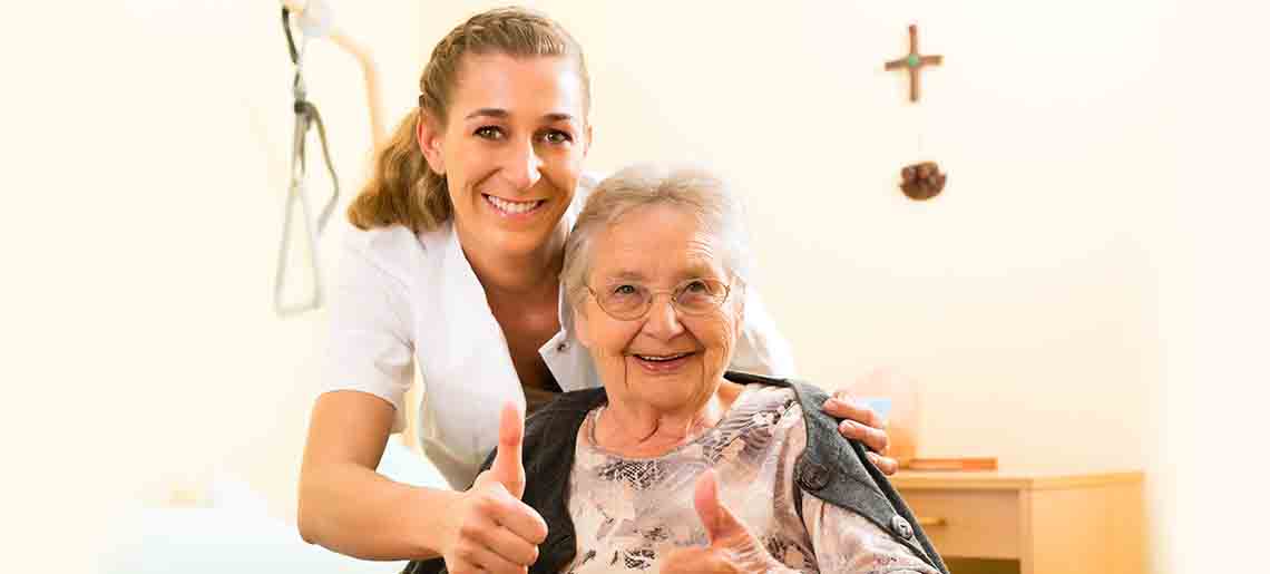How Exactly Does a Home Attendant Help Senior Citizens?